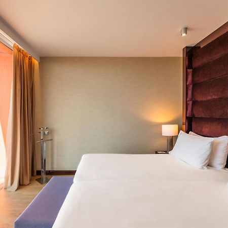 Hotel Hyatt Regency Barcelona Tower L'Hospitalet de Llobregat Esterno foto Deluxe room