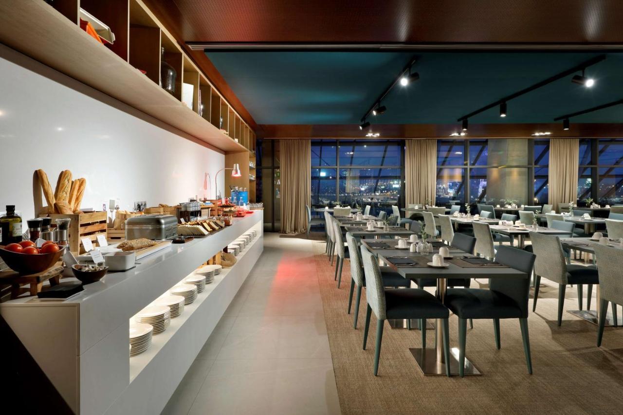 Hotel Hyatt Regency Barcelona Tower L'Hospitalet de Llobregat Esterno foto The restaurant