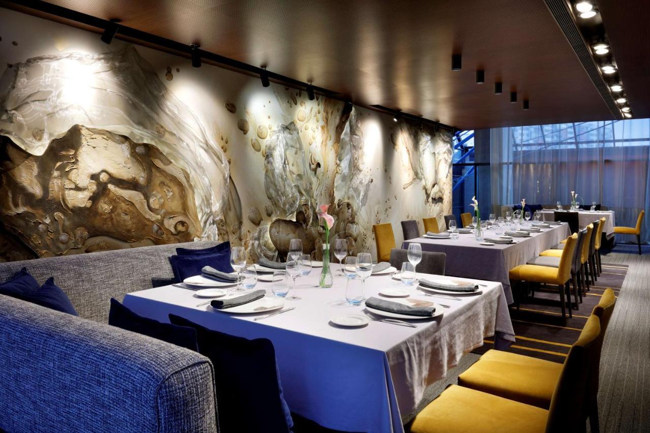 Hotel Hyatt Regency Barcelona Tower L'Hospitalet de Llobregat Esterno foto Restaurant "La Perla"