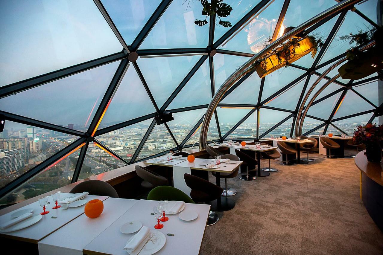 Hotel Hyatt Regency Barcelona Tower L'Hospitalet de Llobregat Esterno foto The Dome, Bangkok